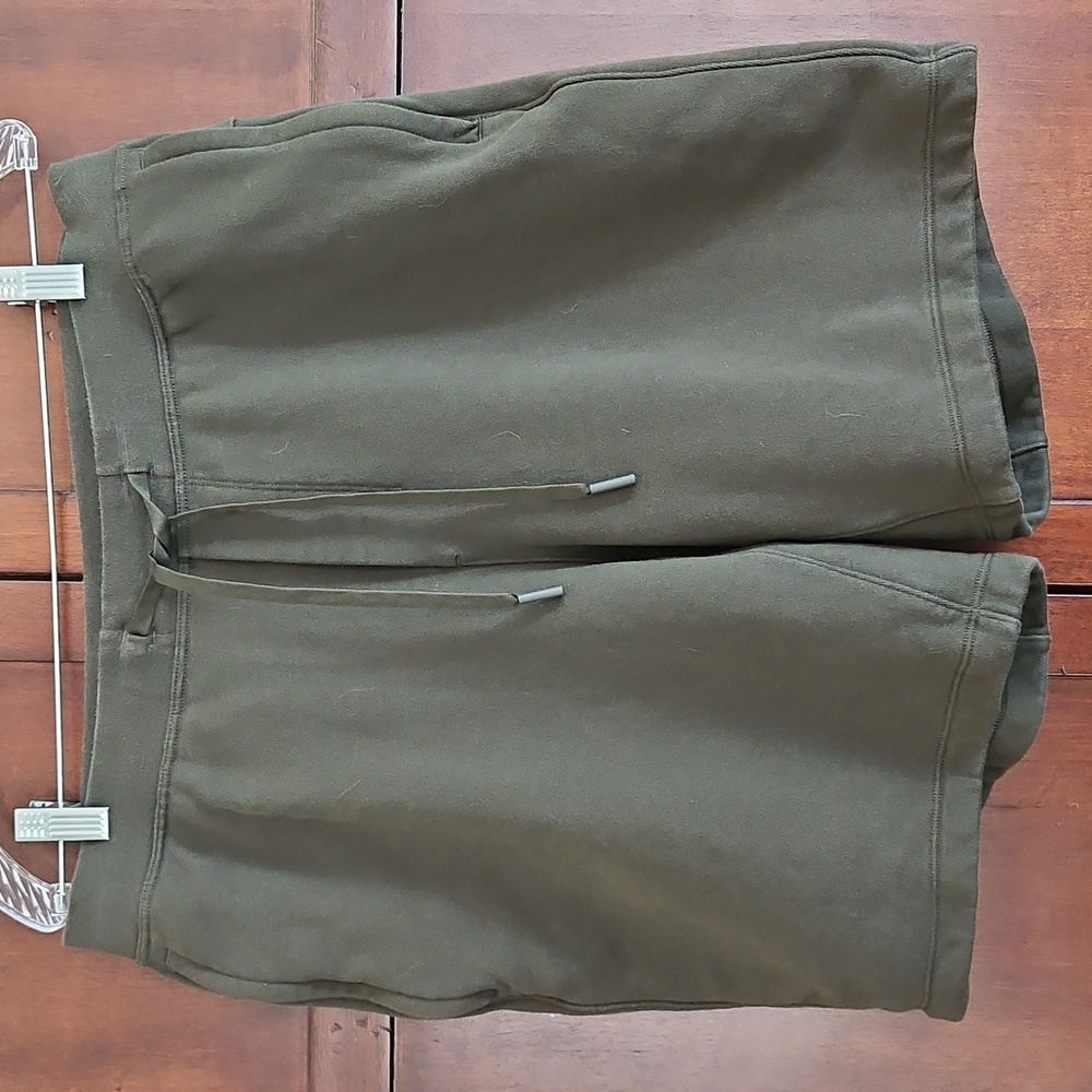 Lululemon Steady State Shorts, Size Large, 8 Inch Inseam.